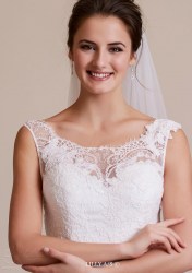 Νυφικό Lilly Collection 2018
